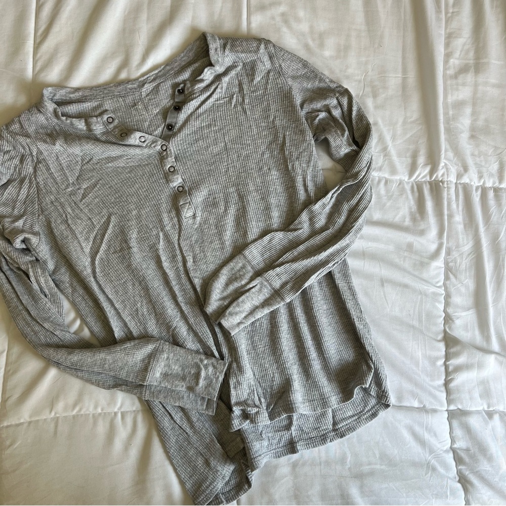 Aerie Light Grey Ribbed Henley Long Sleeve Tee